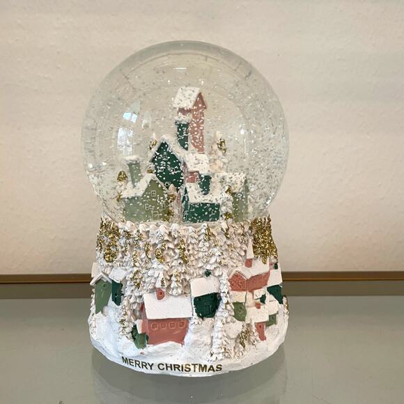 Cupcakes & Cashmere Christmas Musical Waterglobe 7x5  Festive Holiday Decor NEW - Picture 4 of 14